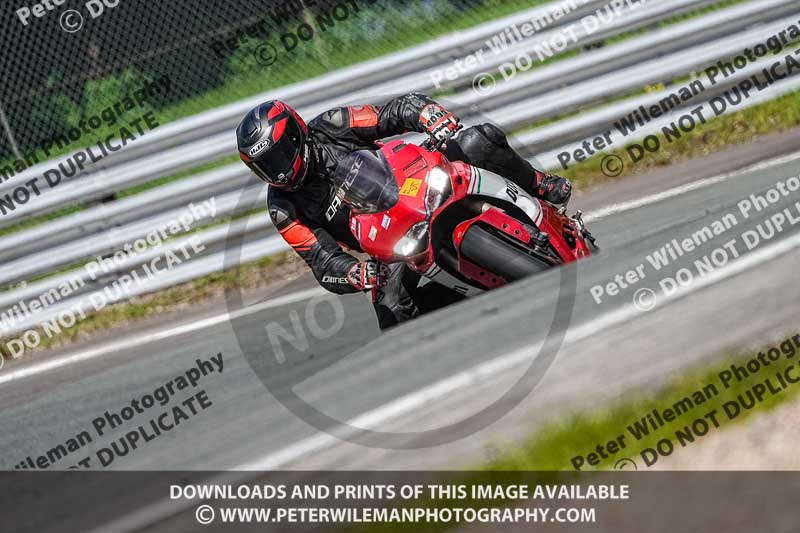 anglesey;brands hatch;cadwell park;croft;donington park;enduro digital images;event digital images;eventdigitalimages;mallory;no limits;oulton park;peter wileman photography;racing digital images;silverstone;snetterton;trackday digital images;trackday photos;vmcc banbury run;welsh 2 day enduro